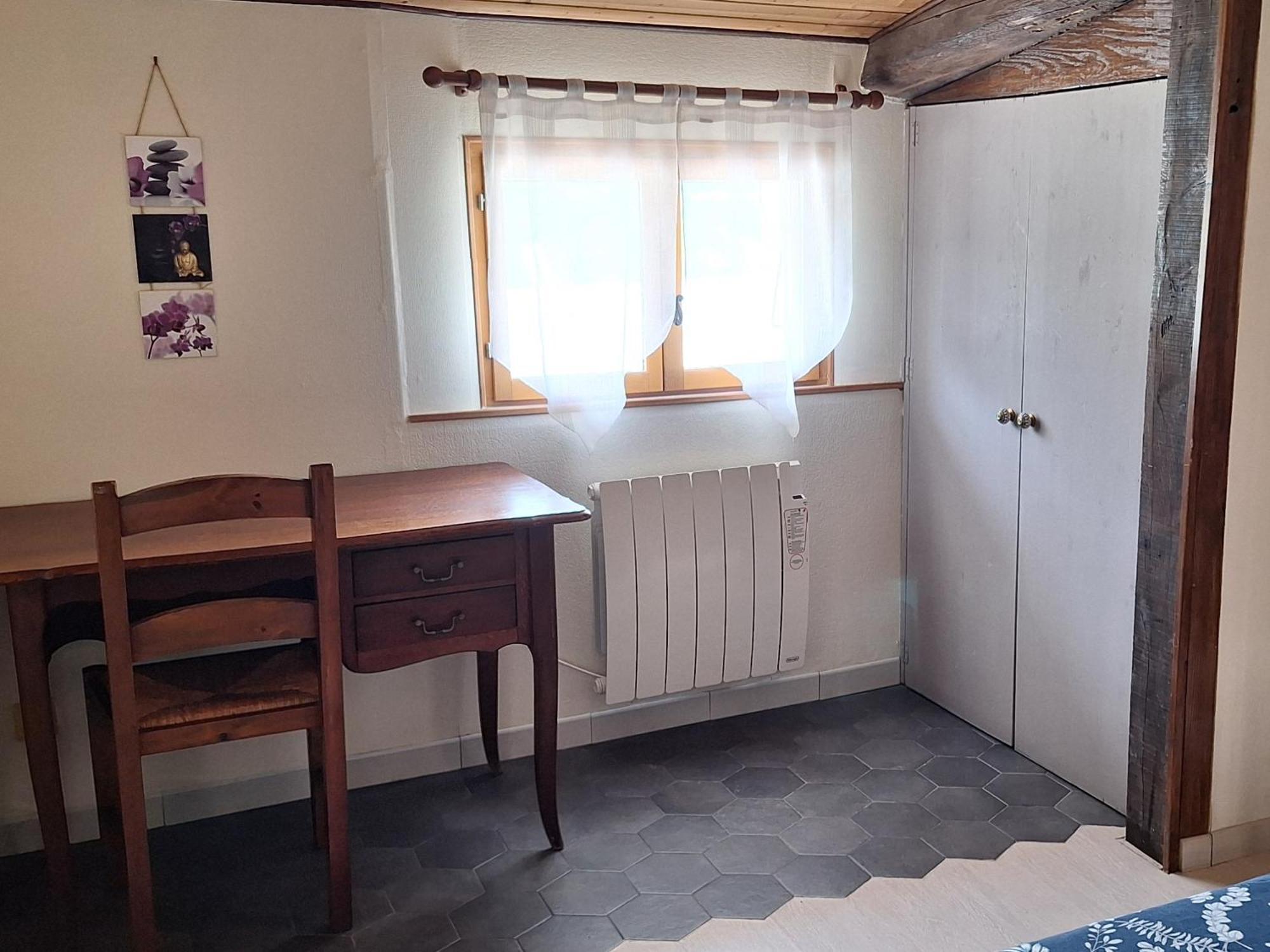 Gite Pouton Saint-Loubouer Ruang foto